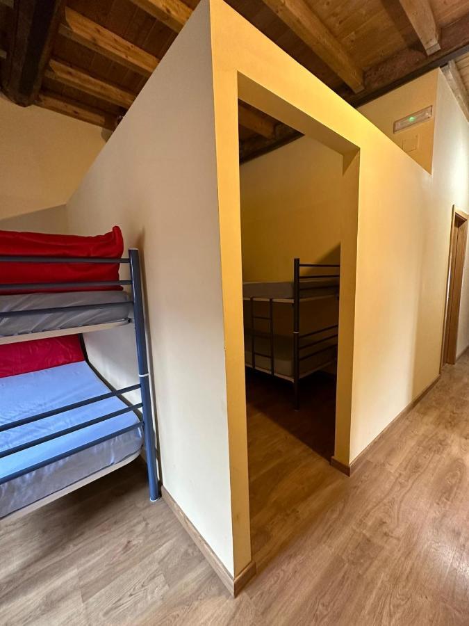 Albergue De Peregrinos Compostela Molinaseca Ngoại thất bức ảnh